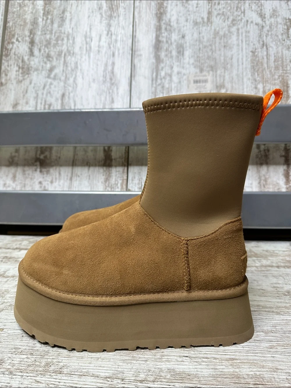 UGG UGG Classic Dipper Platform 1144031 Women's Fashion Boots Chestnut Sz 5